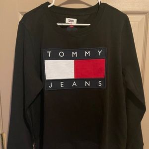Brand new Tommy Hilfiger crew neck sweatshirt